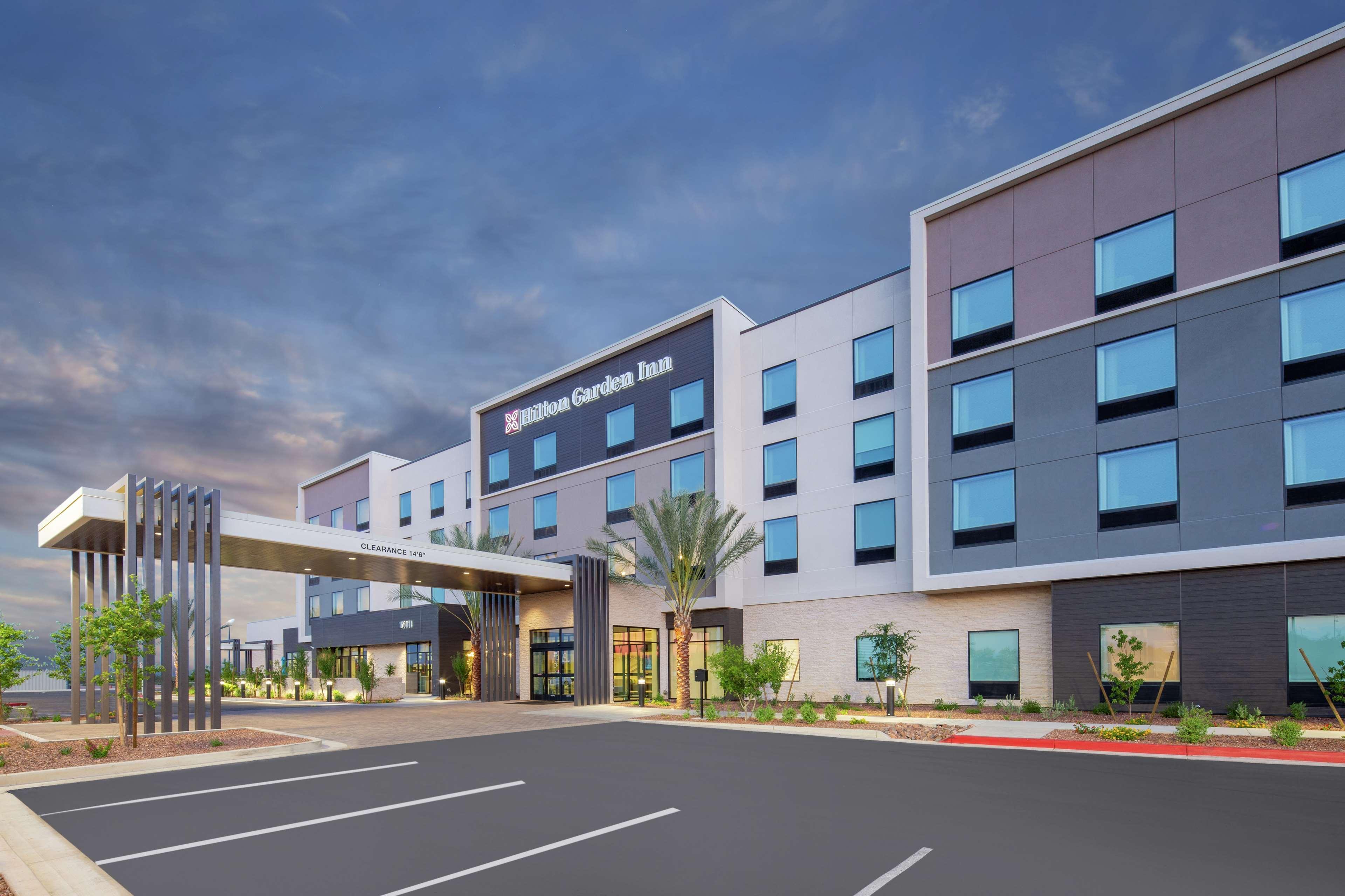 Hilton Garden Inn Surprise Phoenix Exterior foto